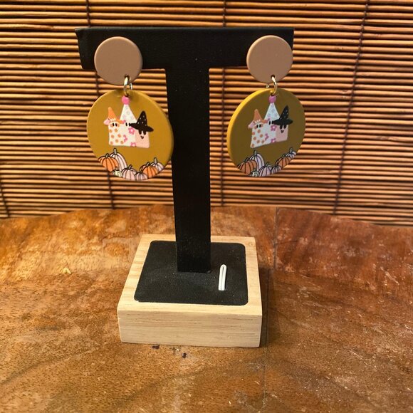 New Witches Pierced Earrings - Picture 1 of 2